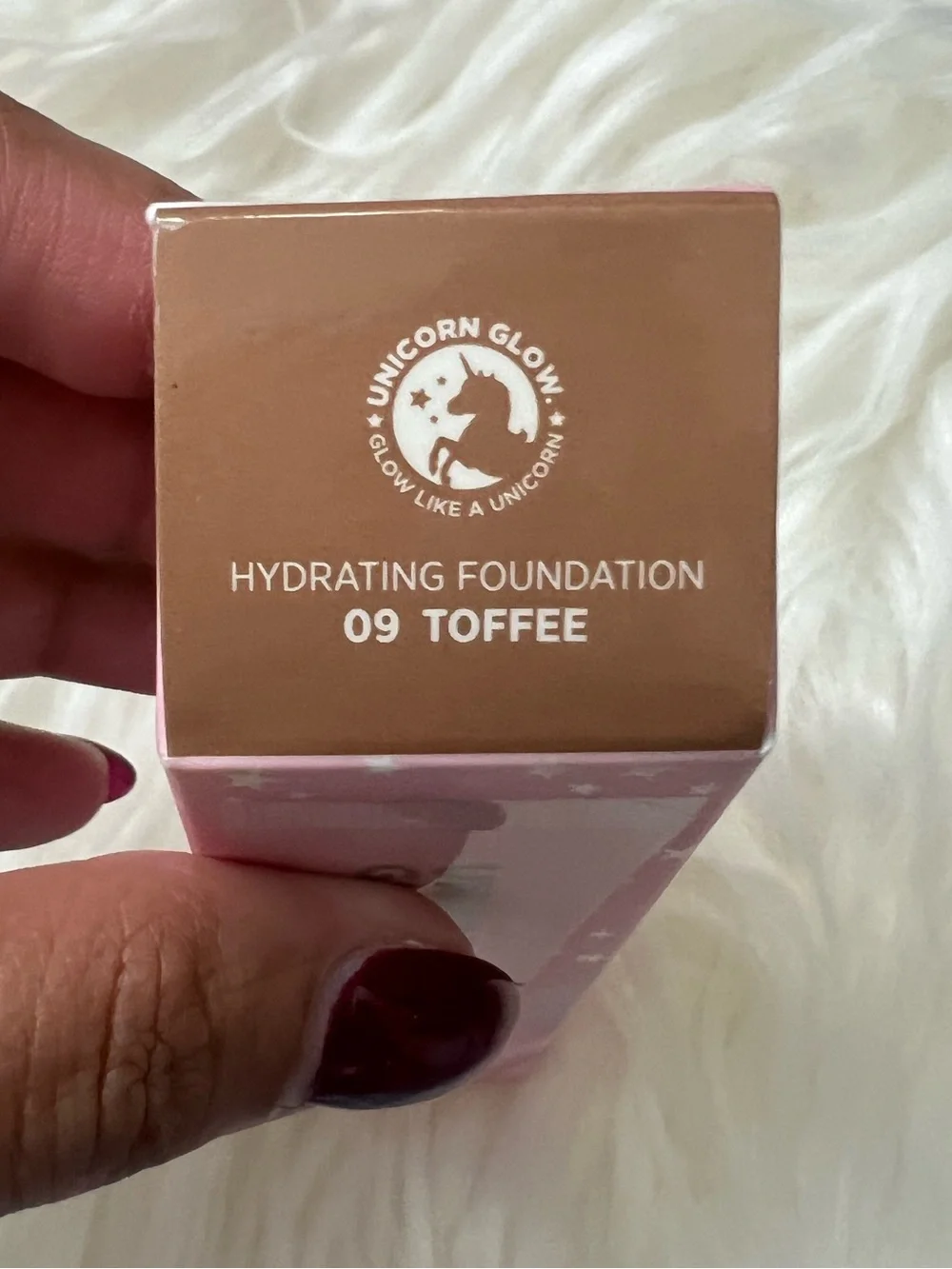 5/$35 NWT unicorn glow liquid hydrating foundation medium dewy 09 toffee 1.06 oz